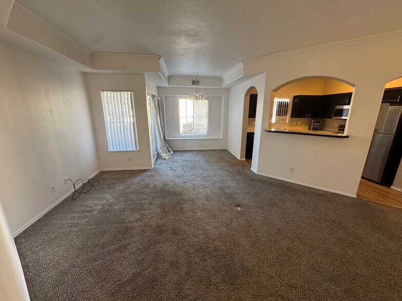 Building Photo - 3875 Strawberry Field Grv