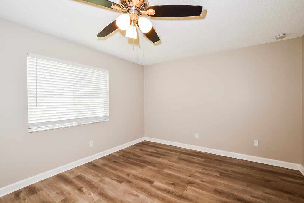 Building Photo - 426 Iowa Woods Cir E