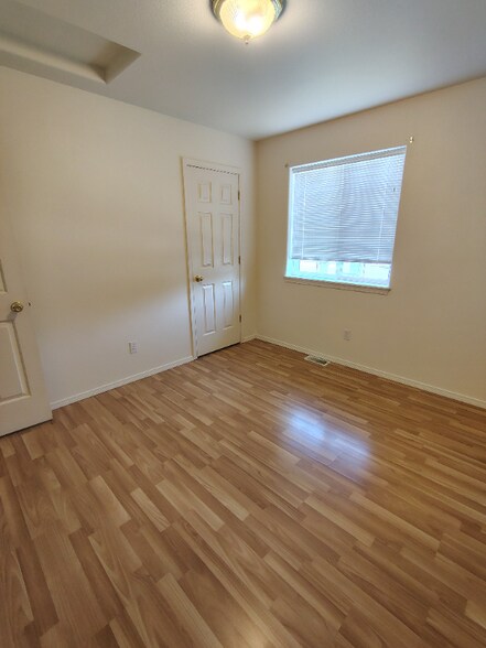 Building Photo - 2136 Harlequin Ct