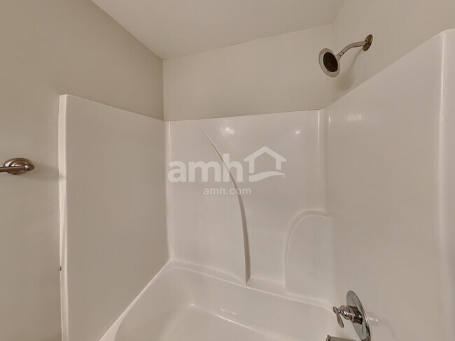 Building Photo - 908 Beverly Ct