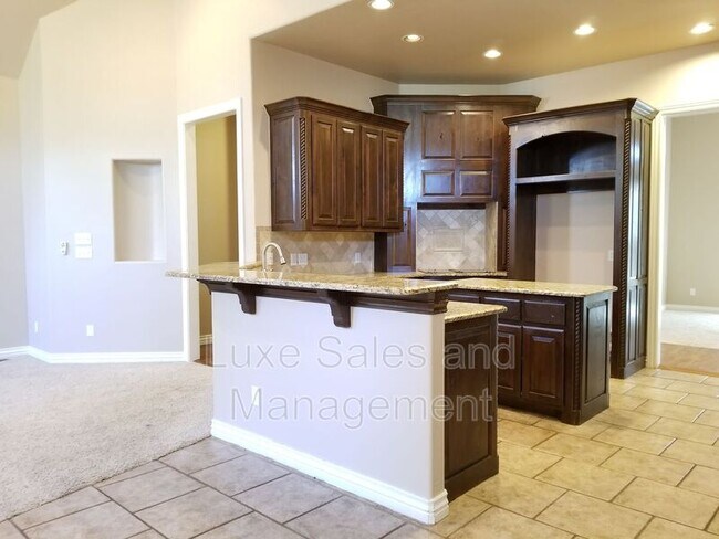 Building Photo - 3341 Heritage Green Cir
