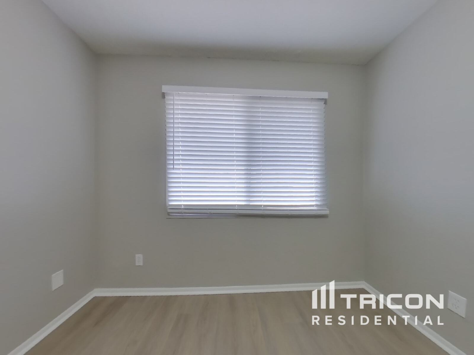 Building Photo - 3310 W Acoma Dr