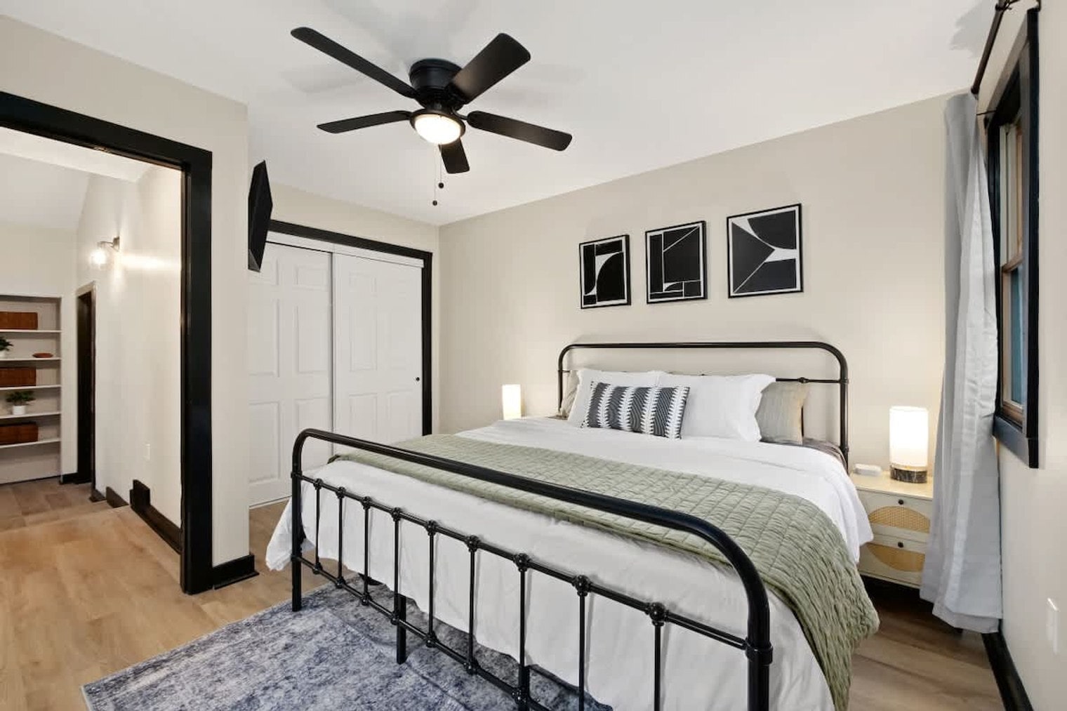 Building Photo - 303 E Washington St