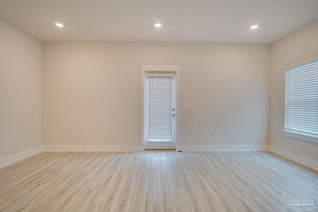 Building Photo - 9400 Nature Crk Ln