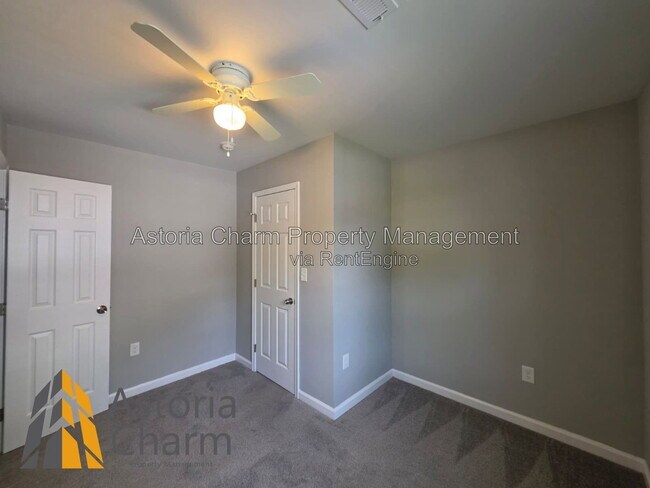 Building Photo - 3909 Fleetwood Ave