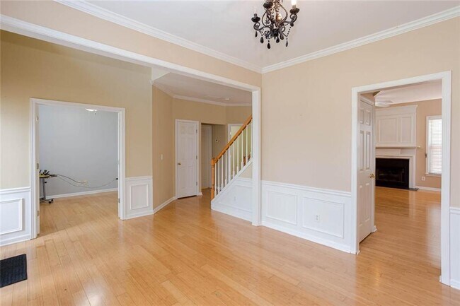 Building Photo - 3008 Donamire Ave NW