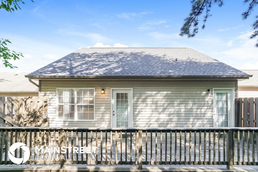 Building Photo - 1670 Sails Way