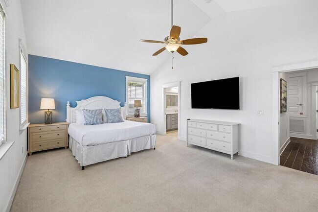 Building Photo - 28 Emerald Beach Cir