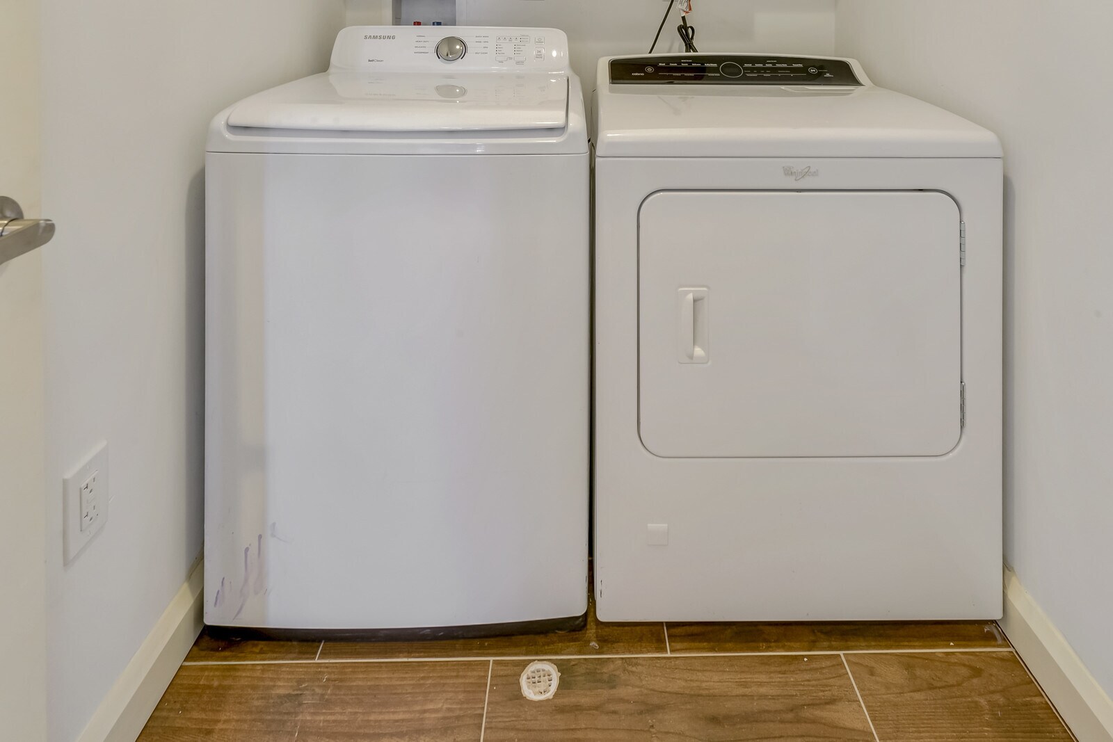 Laundry room - washer and dryer included - 262 Prospect Ave