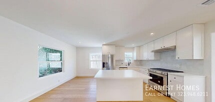 Building Photo - 15242 Morrison St