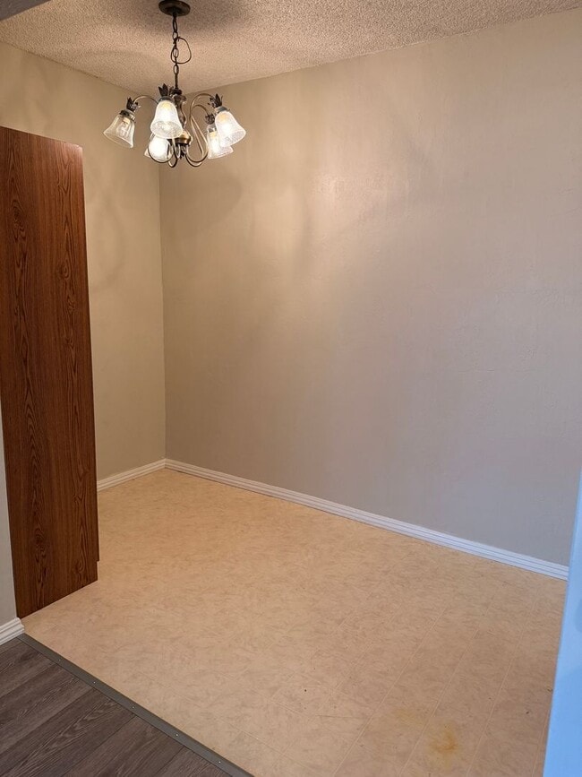 Building Photo - Southwood Home