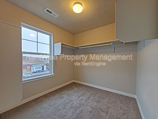 Building Photo - 7692 S Sea Breeze Way