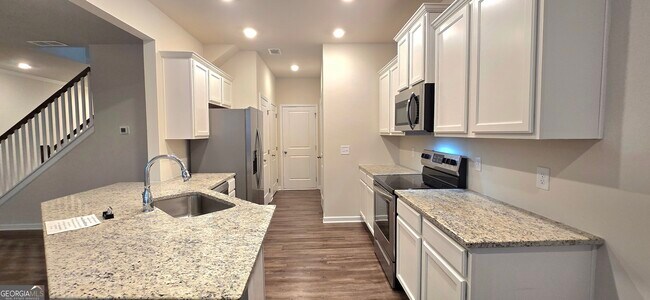 Building Photo - 82 Sepia Oak Dr