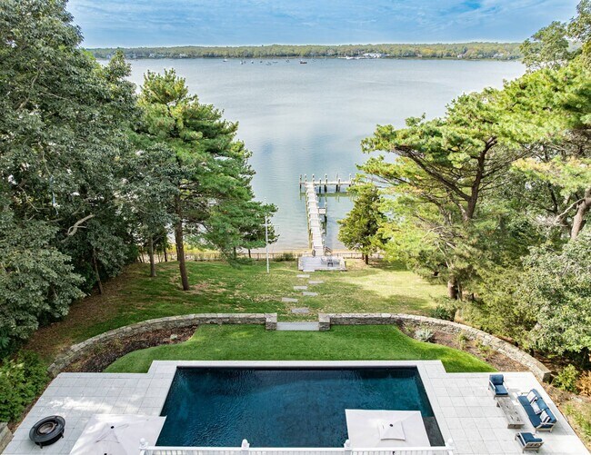 Building Photo - 66 Ram Island Dr