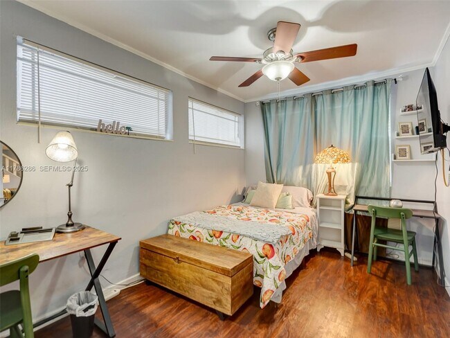 Building Photo - 400 Cadima Ave