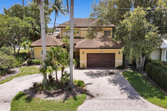 Building Photo - 2484 SE 12th St