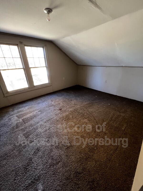 Building Photo - 1320 Upper Finley Rd