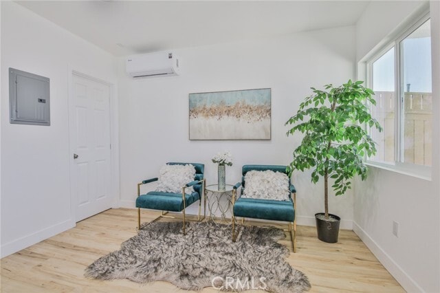 Building Photo - 204 Vía Colusa