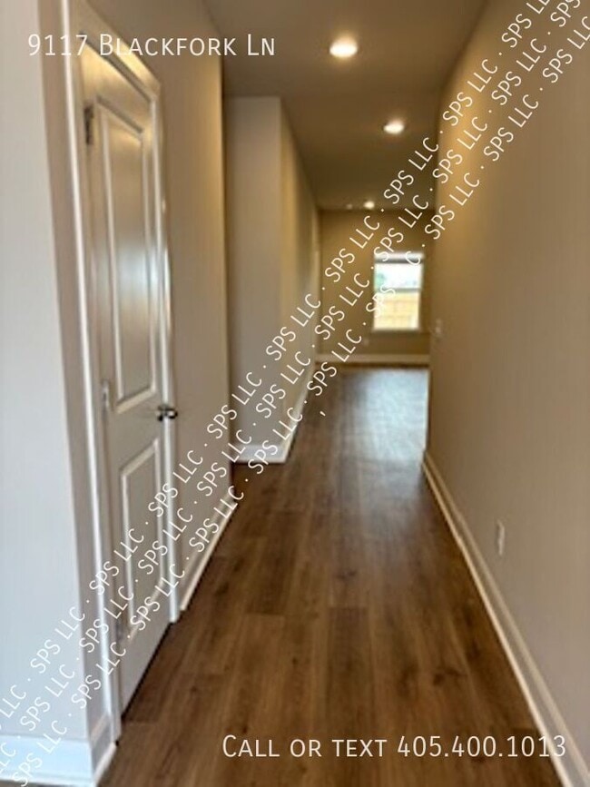 Building Photo - 9117 Blackfork Ln
