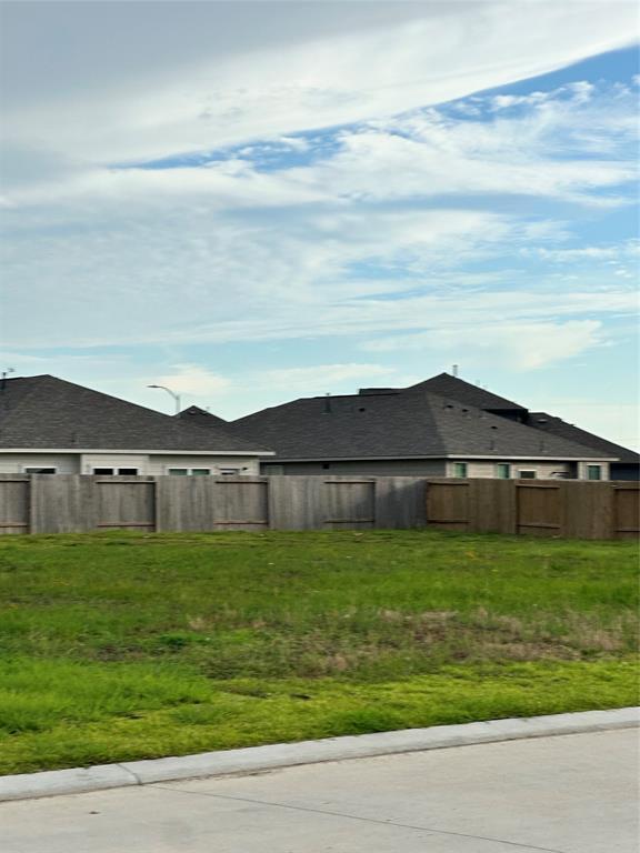 Building Photo - 652 Woodhaven Lks Dr