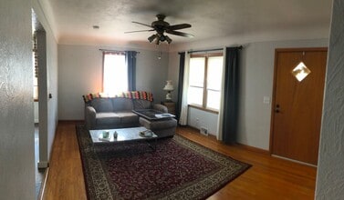 Building Photo - Nice 2 bedroom 1 bath house for rent