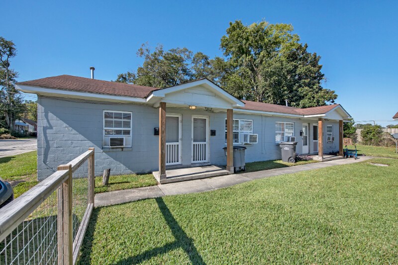 Building Photo - 1904 Hampton Ave