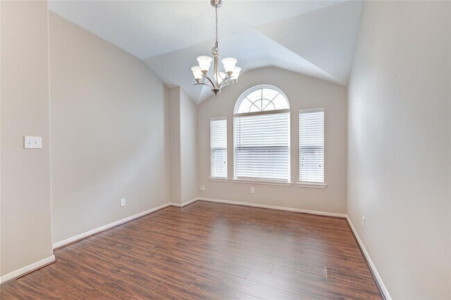 Building Photo - 5806 Cedar Field Way