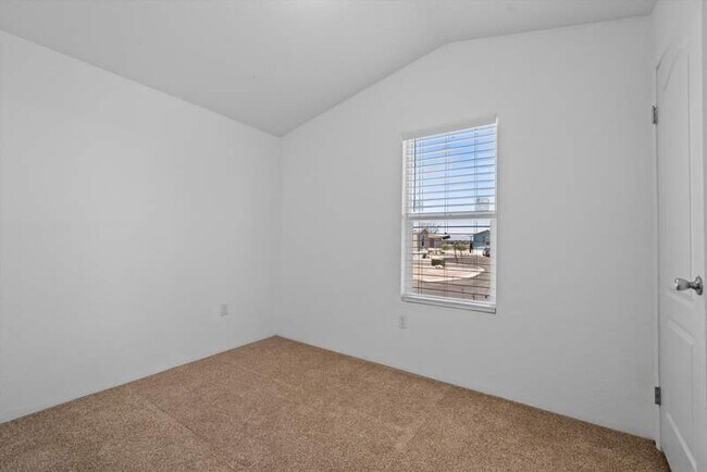 Building Photo - 5505 N Shannon Rd