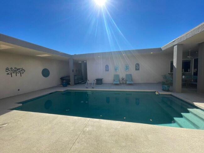 Building Photo - 38940 Tandika Trail N