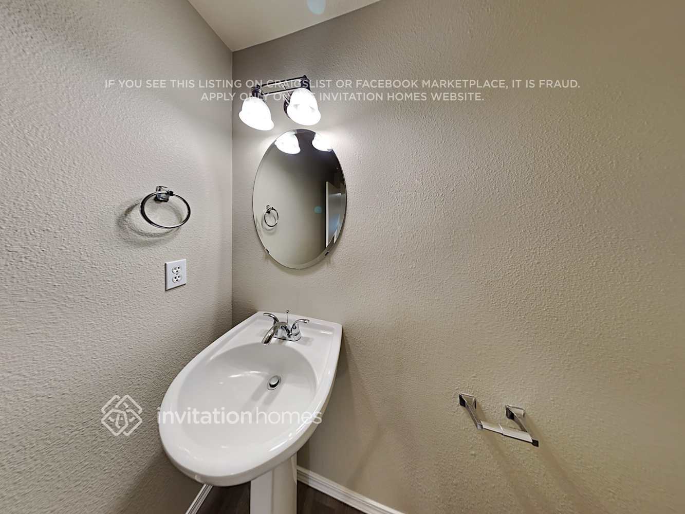 Building Photo - 17909 72nd Ave E