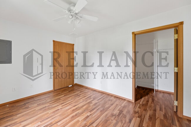 Building Photo - 3390 N Jackson Ct