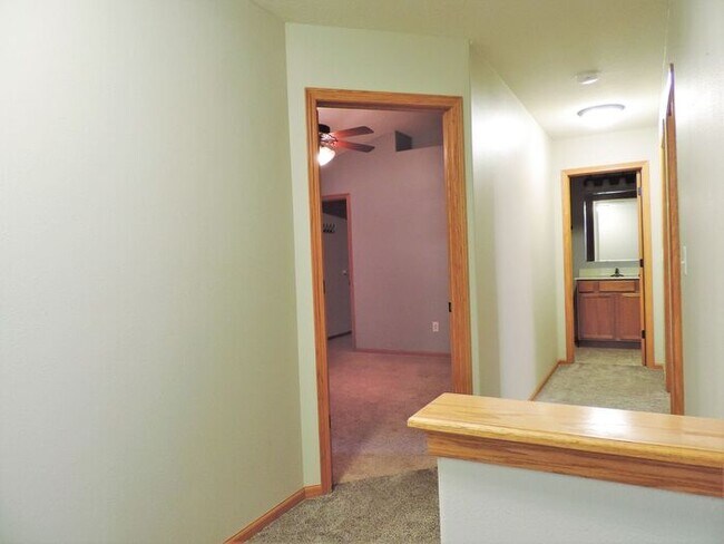 Building Photo - $1,650 | 3 Bedroom, 2.5 Bathroom TOWN HOME | NO PETS | Available for August 1st, 2026 Move In!