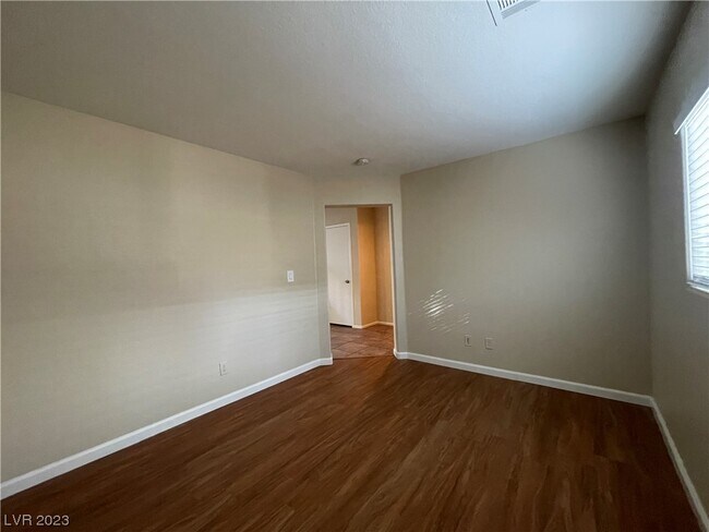 Building Photo - 2435 Ember Mist Ct