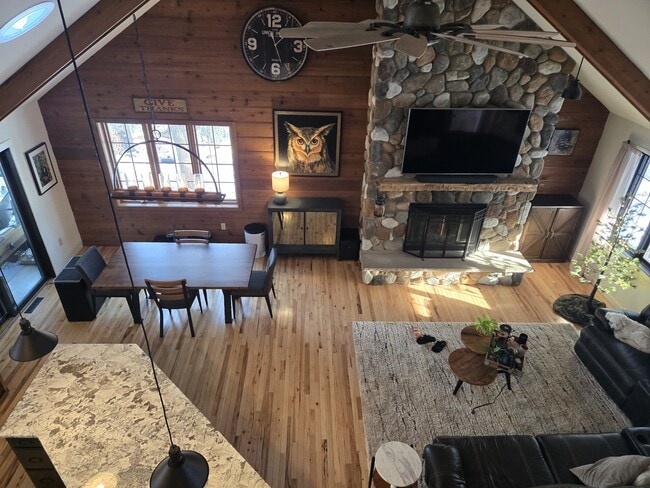 Building Photo - S43W30464 Stone Gate Ln