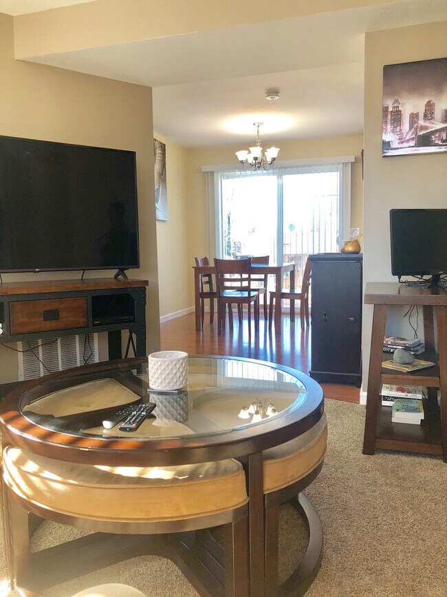 Building Photo - 4808 Malibu Rd