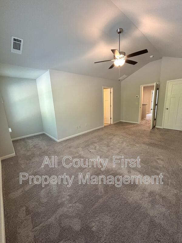 Building Photo - 1380 Sugar Glen Ct