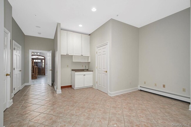 Building Photo - 228 Lincoln Ave