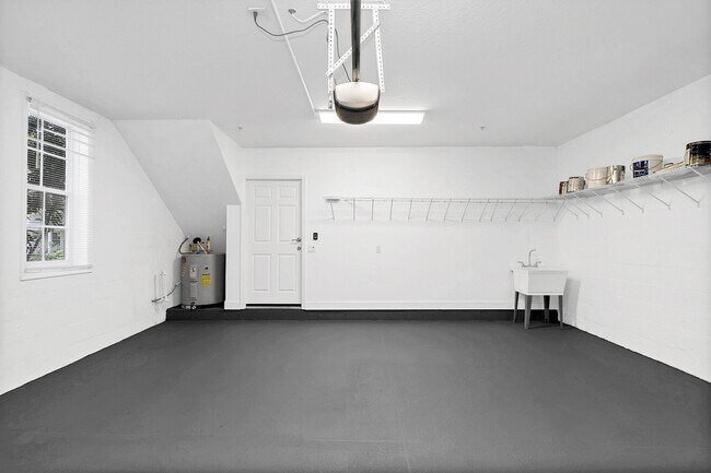 Building Photo - 1579 Chatfield Pl