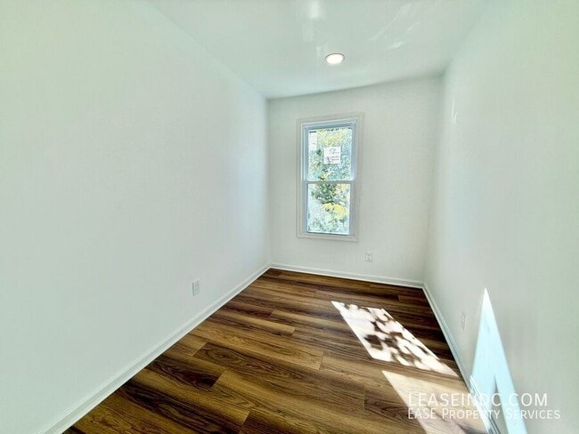 Building Photo - 513 N Street NW-