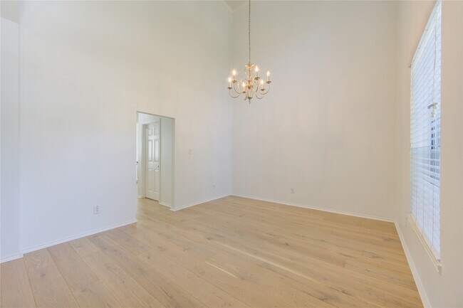 Building Photo - 4426 Desert Cliff Ct