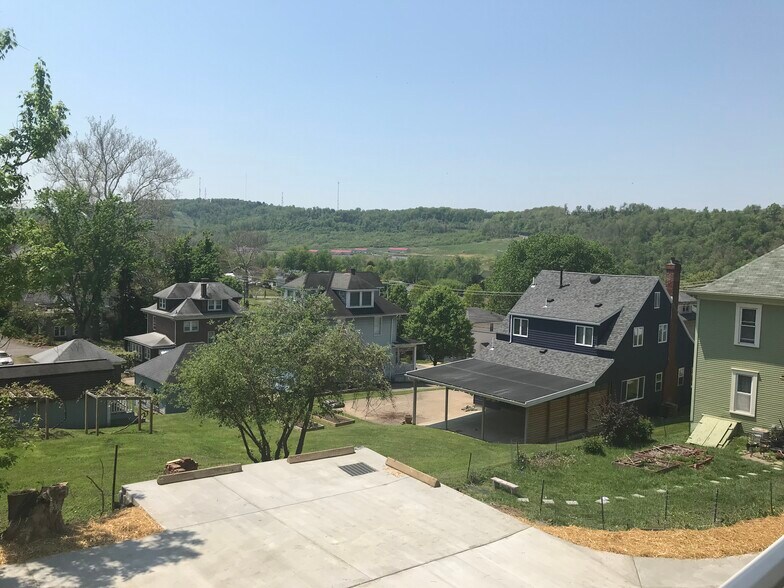 Quiet, friendly neighborhood with wonderful views. - 441 West Virginia Ave.