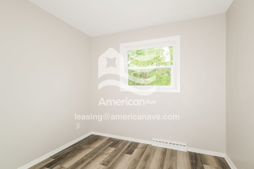 Building Photo - 11605 Larimore Rd