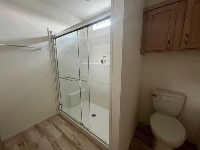 Building Photo - 282 Giraffe Dr
