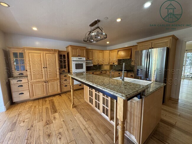 Building Photo - Spacious & Private Four Bedroom Carmel Val...