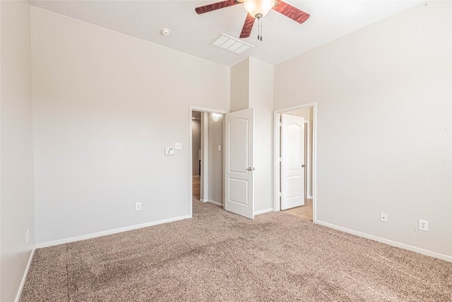 Building Photo - 17223 Brookhollow Ct Dr