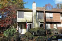 Building Photo - 964 Sutton Ct