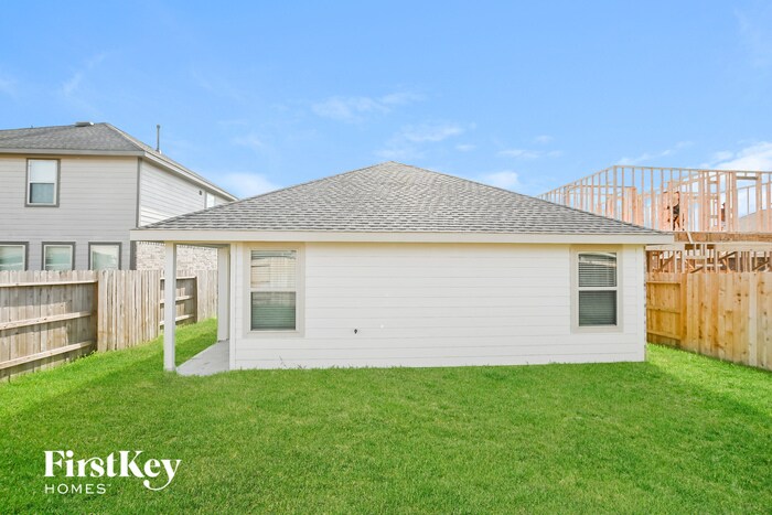 Building Photo - 18430 Summit Ranch Dr