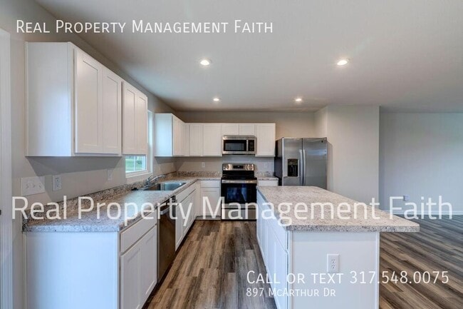 Building Photo - 897 McArthur Dr