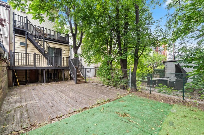 Building Photo - 511 Park Ave