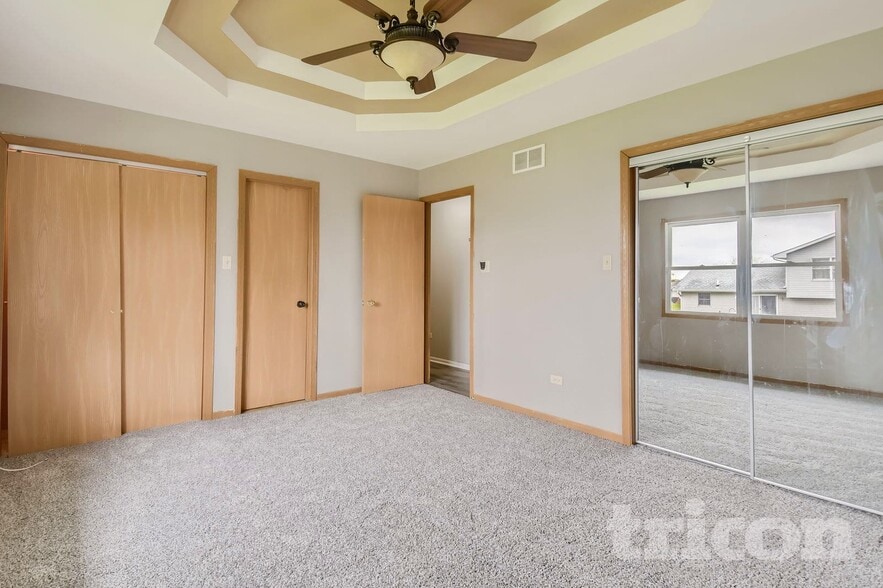 Building Photo - 1812 Cumberland Dr